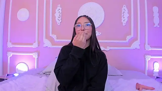 NinaSinclair live
