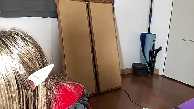 ElfGirlAna live