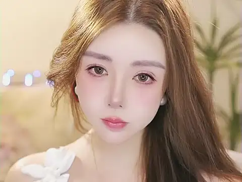 Qiaoqiao__ live