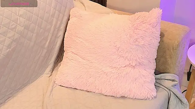 emily_sweett24 live