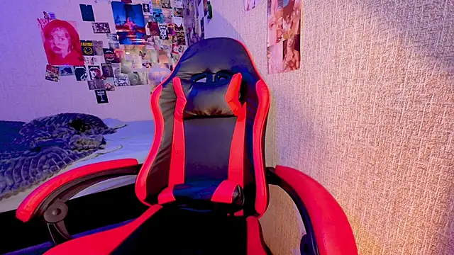 NaomiRey1 live