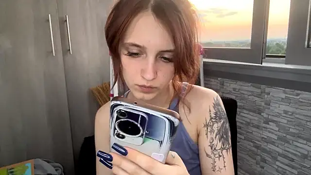 AntoinetteCrispell live