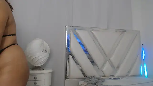 AlannaHarper live