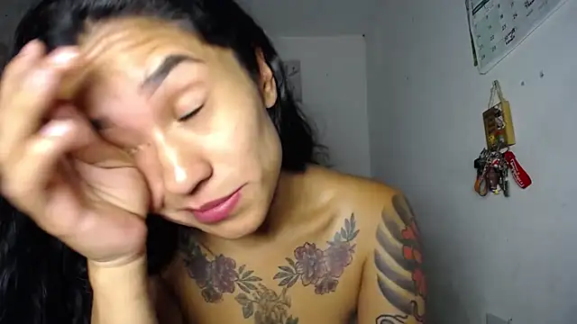 Liahdiaz_ live