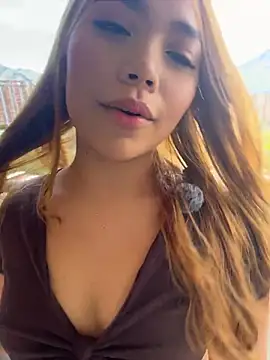 MiaSinsXXX live