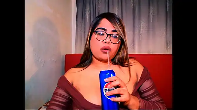 Indian_Lola00 live