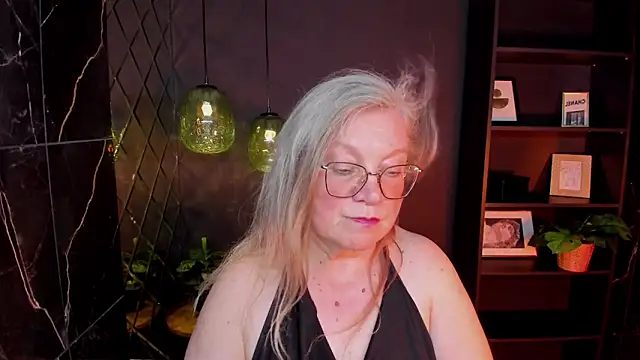 NataliMellow live