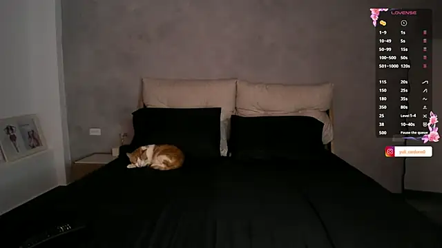 YuliCardona_ live