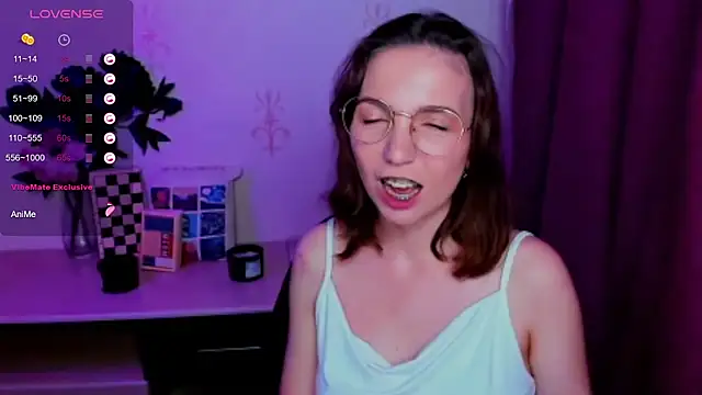 KindHazelHere_ live