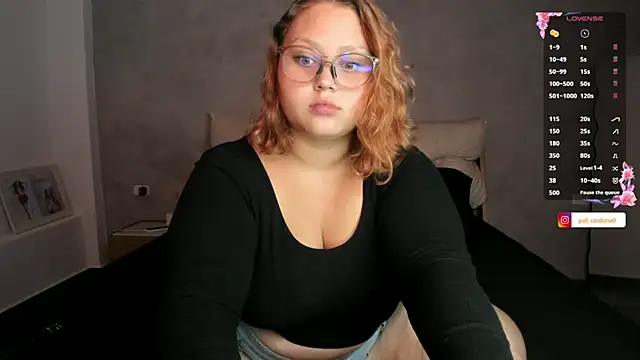 YuliCardona_ live