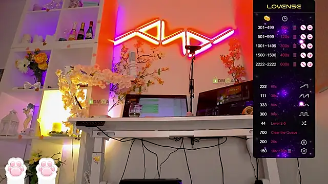 Elena-Marilyn live