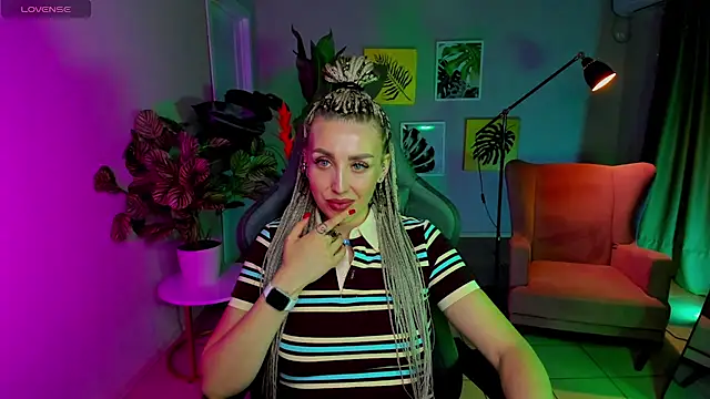 MonicaRiley live