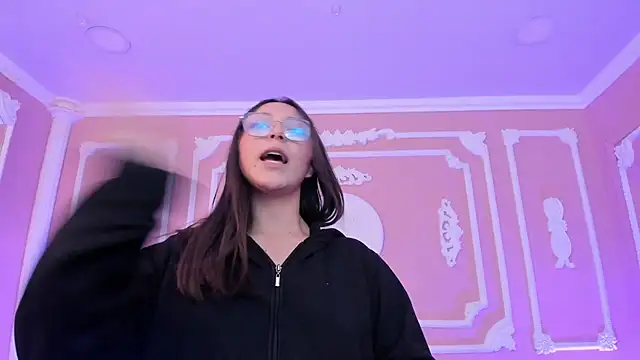 NinaSinclair live