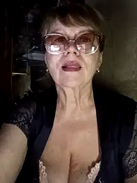 SophieBurns live