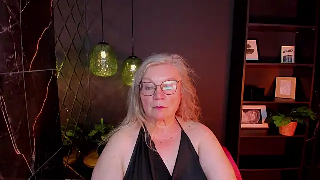 NataliMellow live
