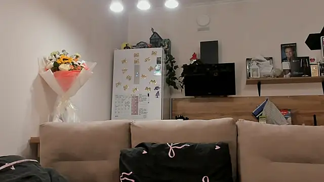 Hot__K live