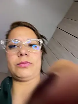 Pretty__Milf live