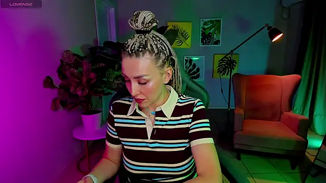 MonicaRiley live