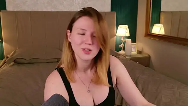 Laura_Stellar live