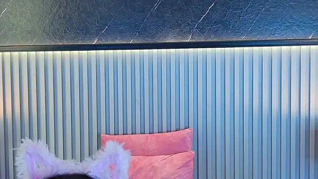 Emily_amaura live