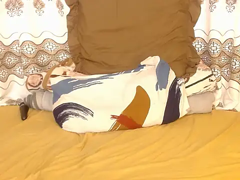 Karishma99_ live