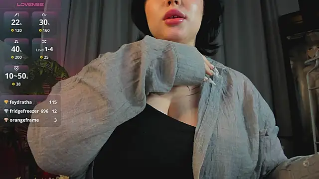 KittyNuarr live