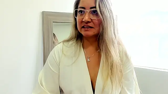 Camilaa_12 live