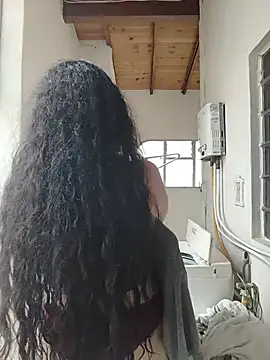 bycurlys live