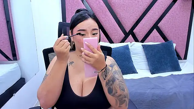 MiaaCastroo live