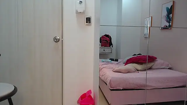zooombee live