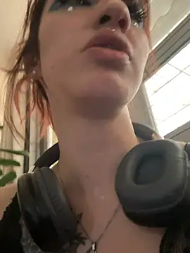 elodie_rouge live