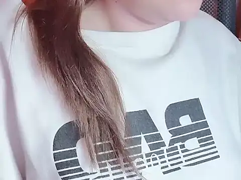 Lucy6868 live