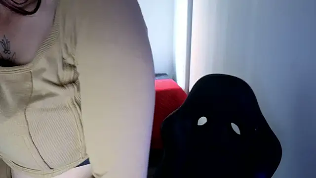 Skinny_queen_20 live