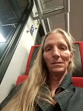 Cheryl_F live