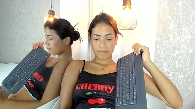Gaby_Moonn live