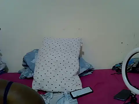 PetiteMelaninn live