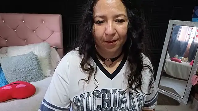katifoxx live