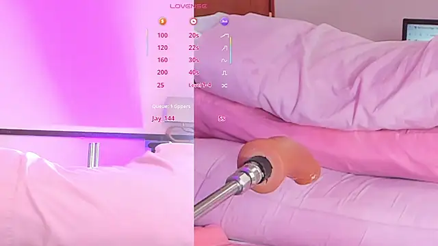 CandyHolmes live