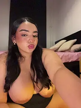 DaniMaia live