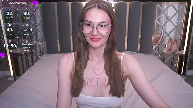 DiamondGoldie live