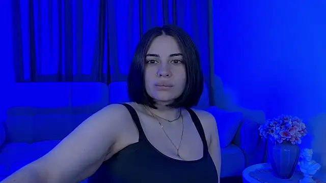 AdrianaToress live