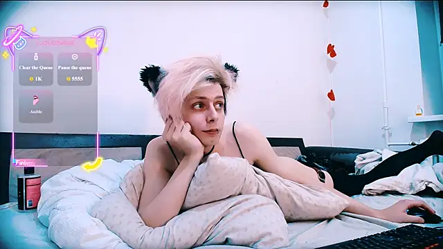 Littlepinkcat live