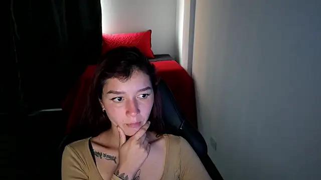 Skinny_queen_20 live