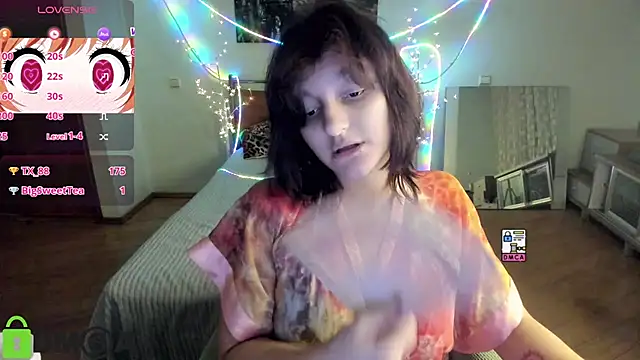 A_Skyy live