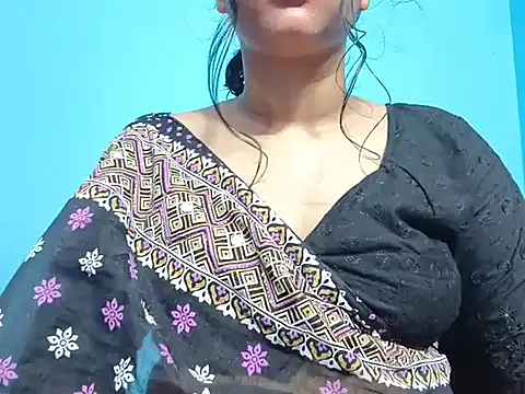 Adhiti_1 live