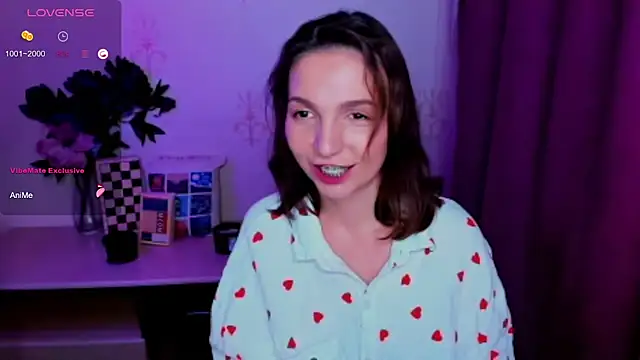 KindHazelHere_ live