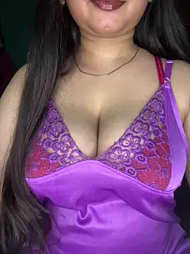 Naughty_pooja44 live