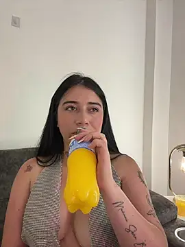 KallyMyller1 live