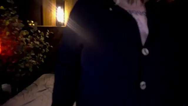 ZaraReignn live