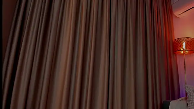 AlessandraCrystal live